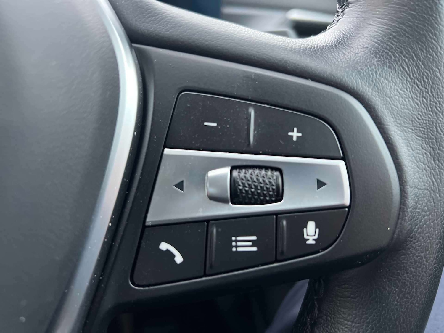 Used BMW i4 2024 for sale - 77677456: Photo 25