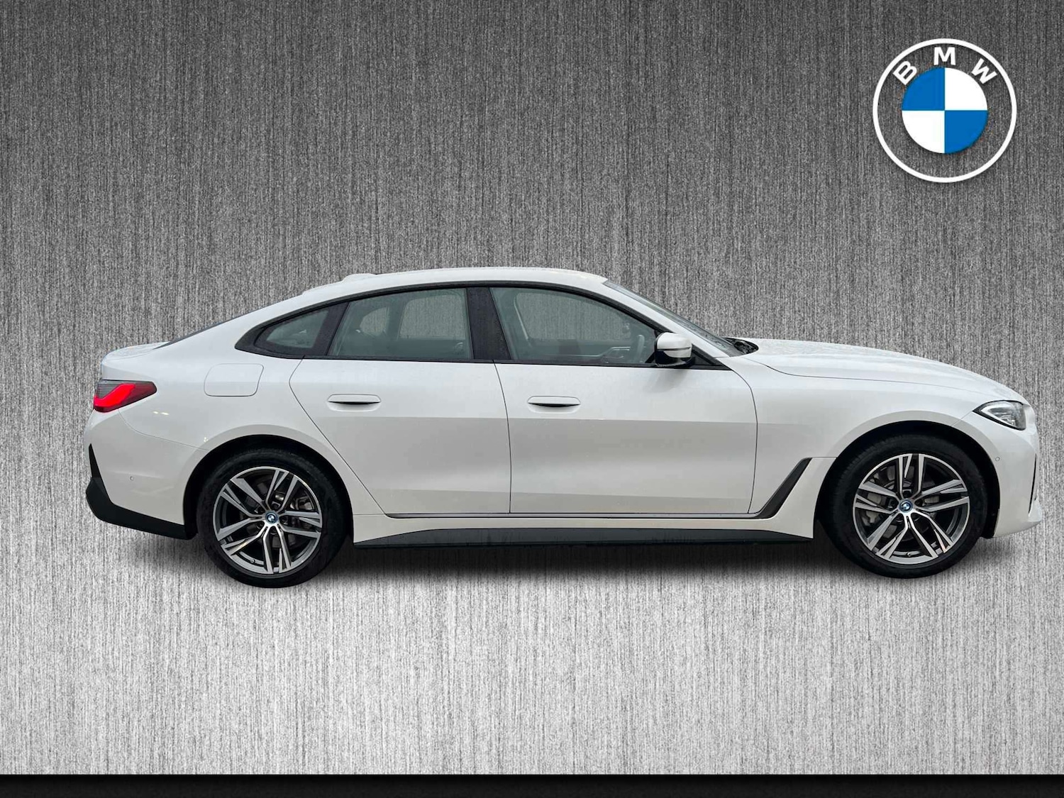 Used BMW i4 2024 for sale - 77677456: Photo 6