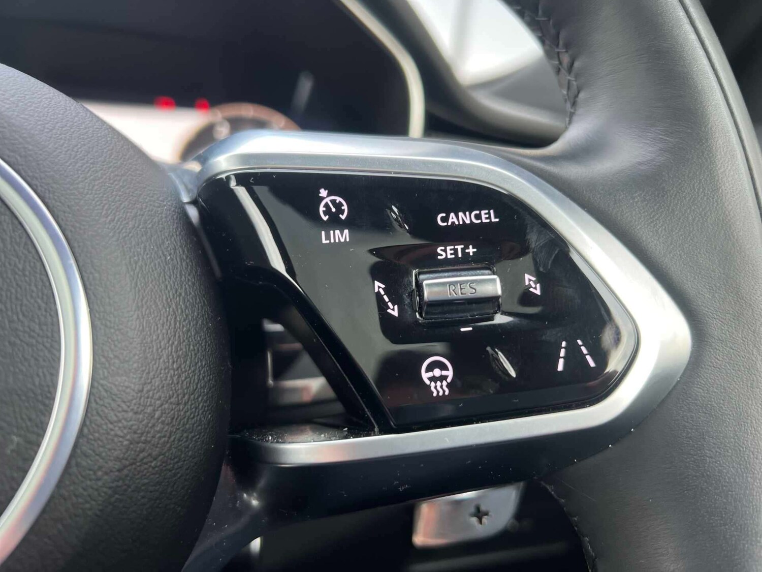 Used Jaguar F-Pace 2024 for sale - 77629339: Photo 25