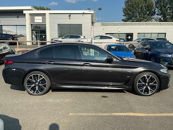 Used BMW 5 Series 2022 for sale - 79115128: Photo
