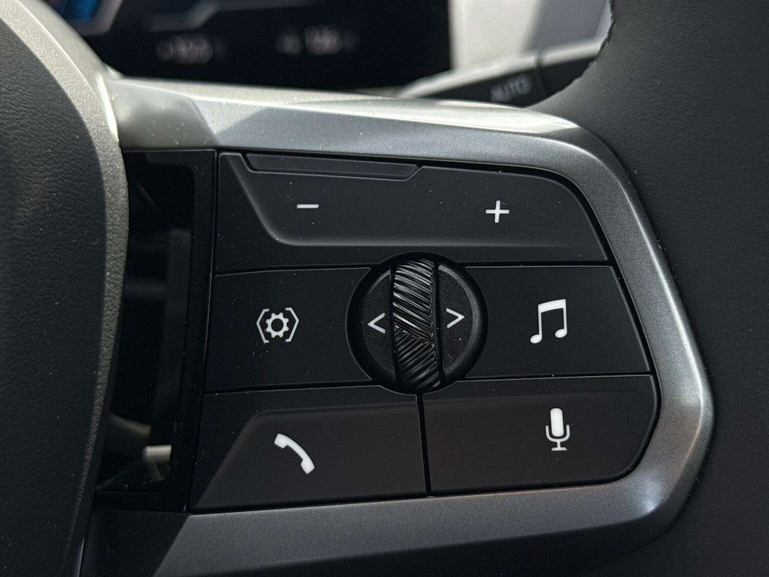 Used BMW iX 2025 for sale - 77488123: Photo 27