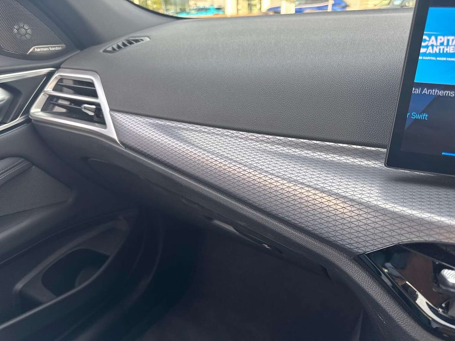 Used BMW M4 2024 for sale - 76596359: Photo 25