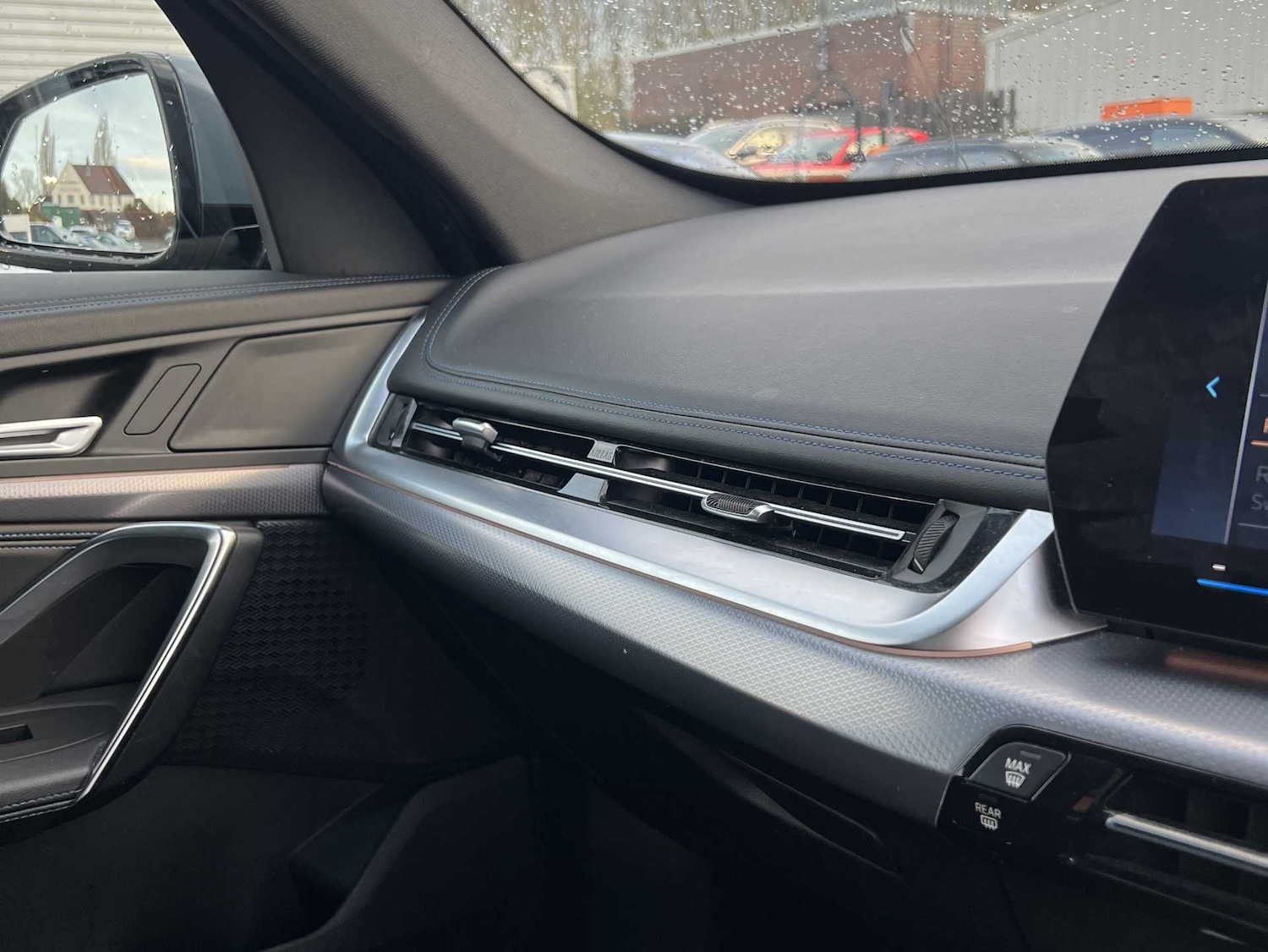 Used BMW iX1 2024 for sale - 77668703: Photo 24