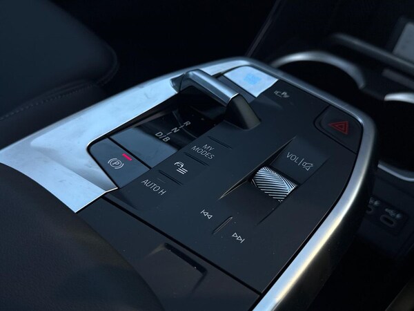 Used BMW iX1 2025 for sale - 75437048: Photo 14