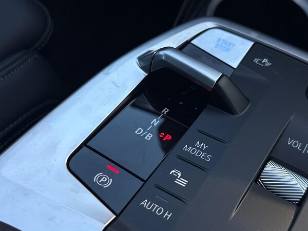Used BMW iX1 2025 for sale - 75437048: Photo 23