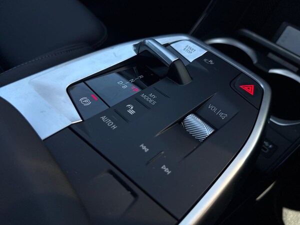 Used BMW iX1 2025 for sale - 75437048: Photo 24