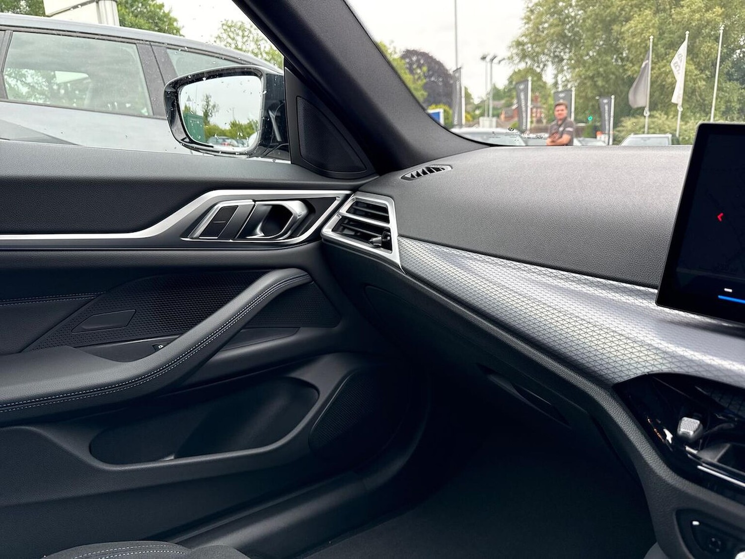 Used BMW i4 2025 for sale - 76157162: Photo 24