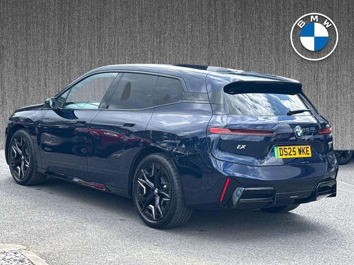 Used BMW iX 2025 for sale - 76596131: Photo 3