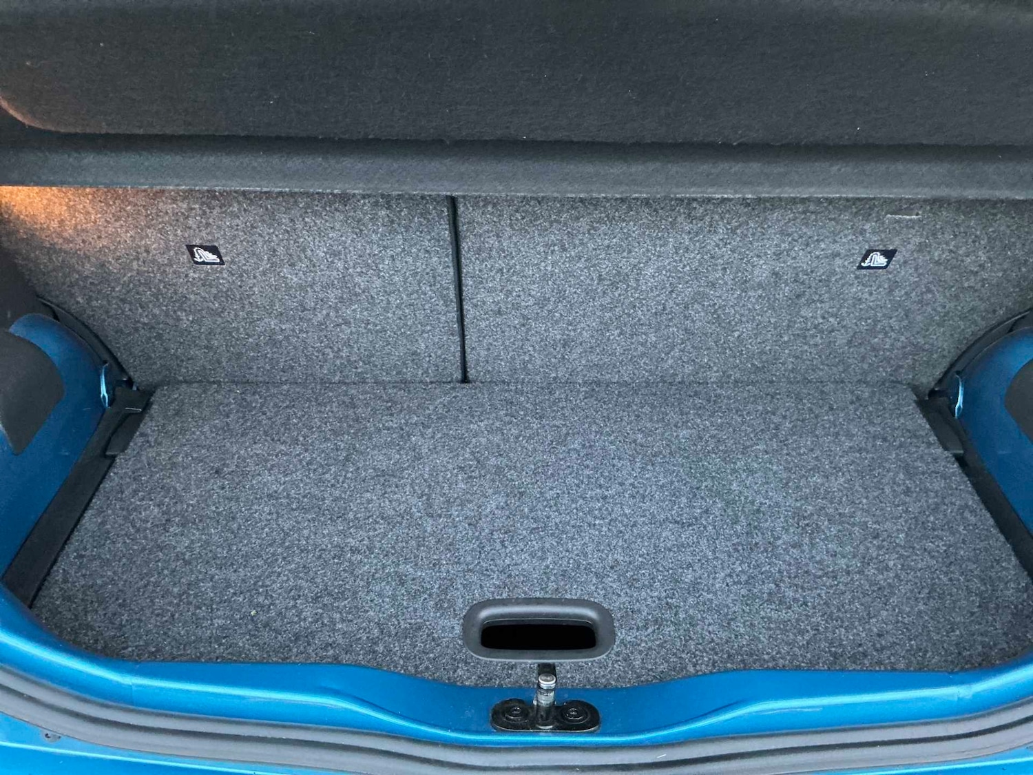 Used Volkswagen up! 2018 for sale - 76897109: Photo 17