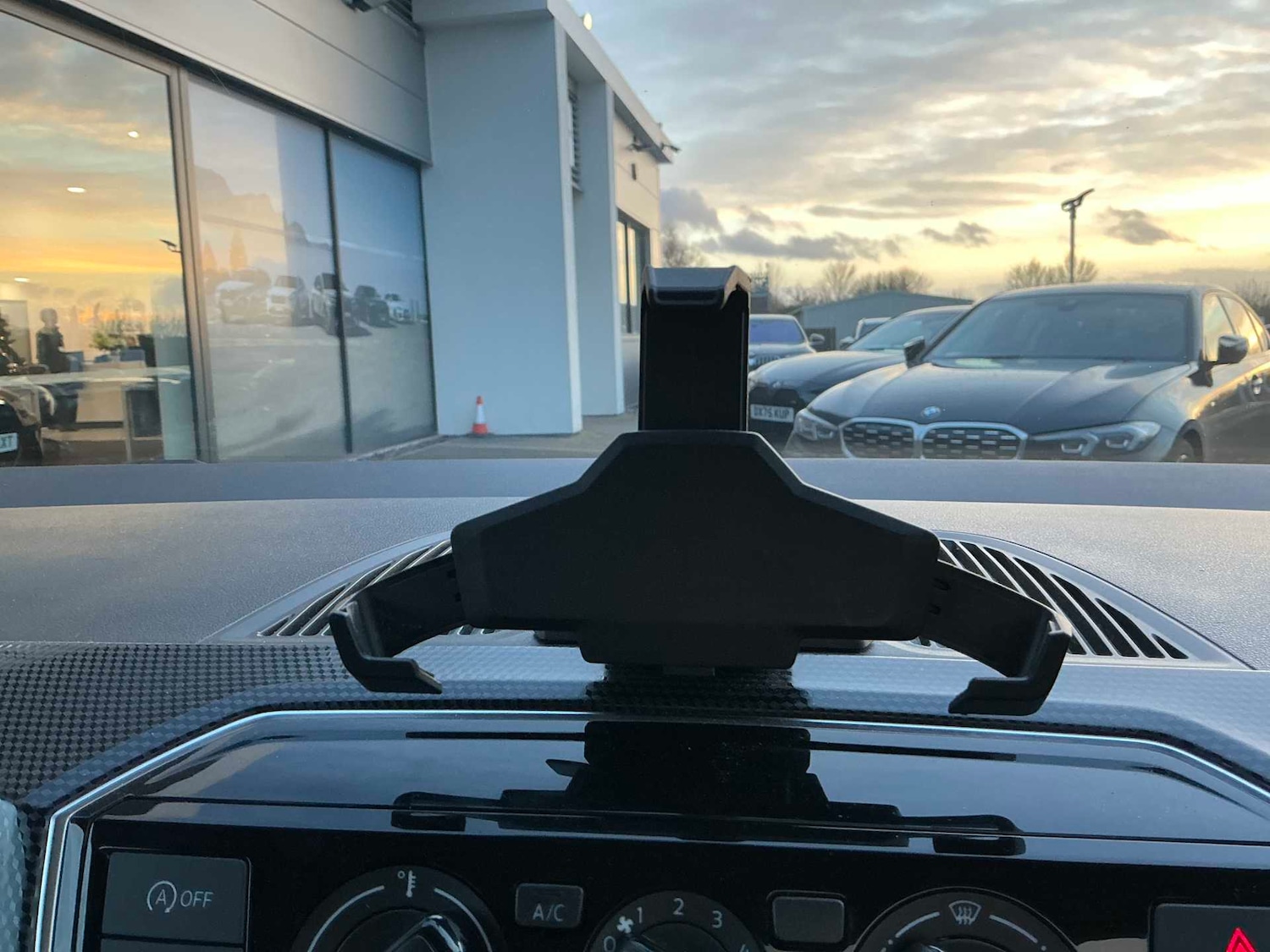 Used Volkswagen up! 2018 for sale - 76897109: Photo 23