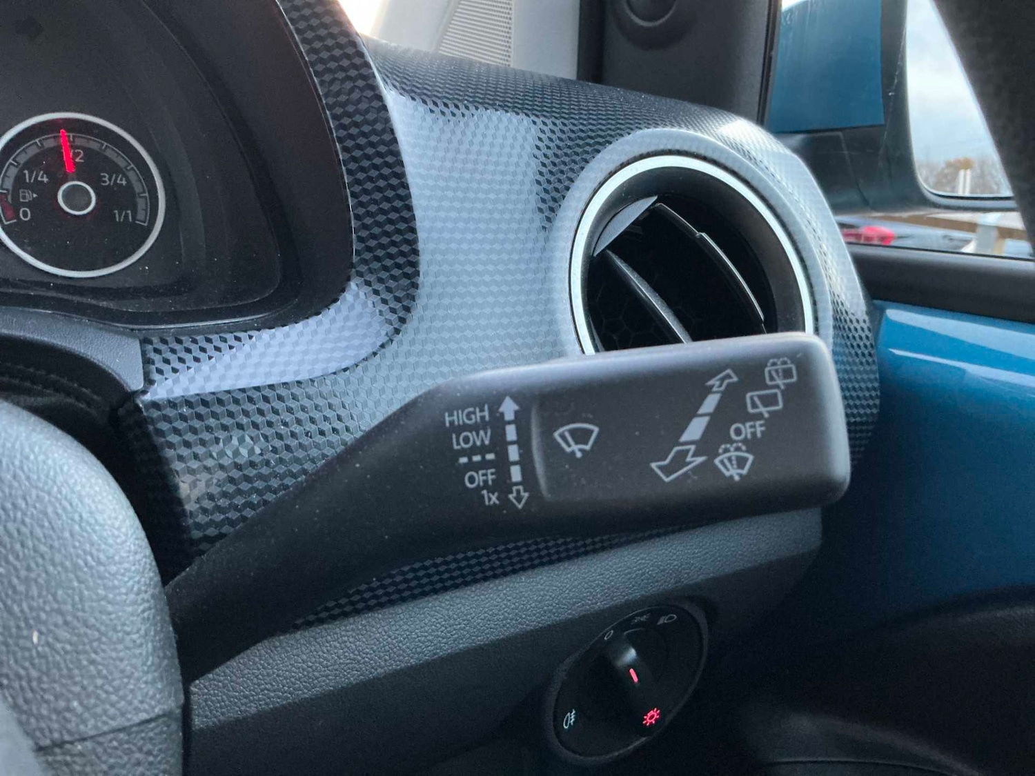 Used Volkswagen up! 2018 for sale - 76897109: Photo 26