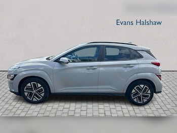 Used Hyundai KONA 2023 for sale - 79499879: Photo