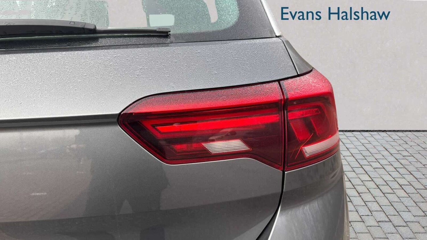 Used Volkswagen T-Roc for sale - 77862176: Photo 10