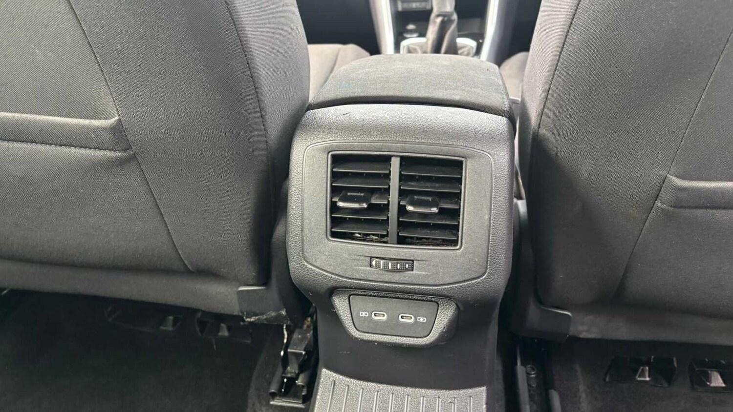 Used Volkswagen T-Roc for sale - 77862176: Photo 19