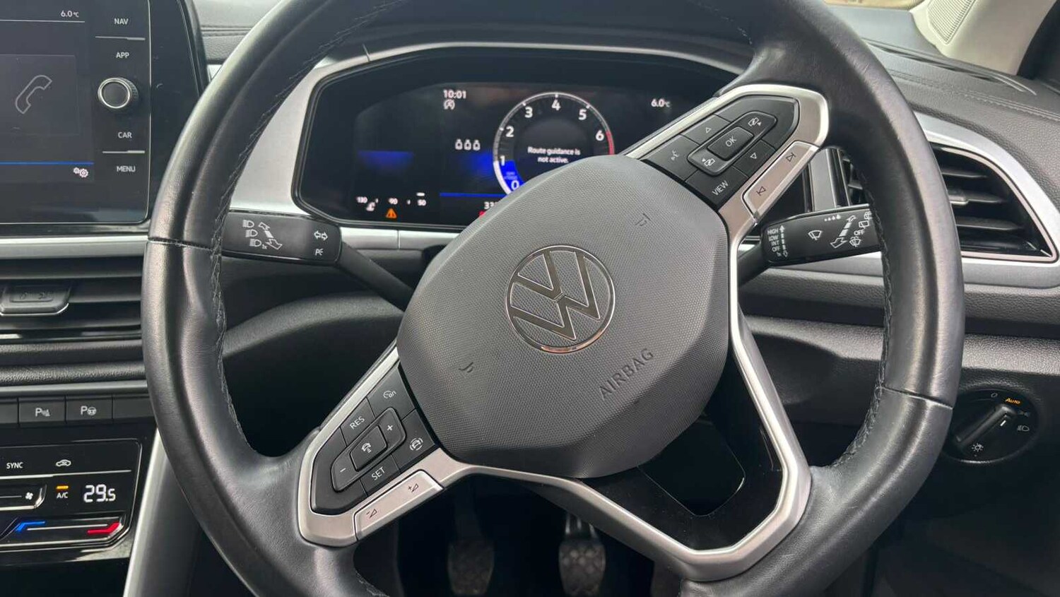 Used Volkswagen T-Roc for sale - 77862176: Photo 22