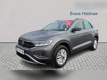 Used Volkswagen T-Roc 2023 for sale - 77862176: Photo