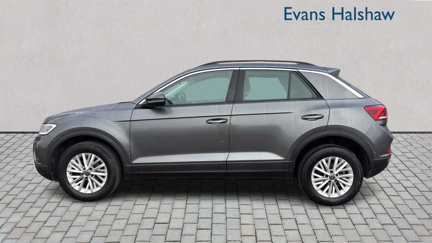 Used Volkswagen T-Roc for sale - 77862176: Photo 5