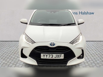 Used Toyota Yaris 2023 for sale - 78812423: Photo