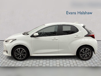 Used Toyota Yaris 2023 for sale - 78812423: Photo