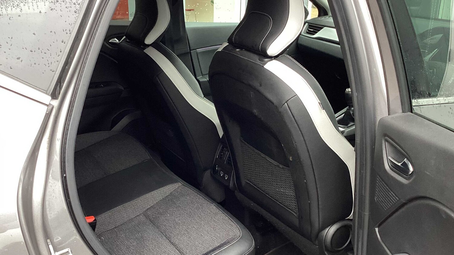 Used Renault Captur for sale - 77860984: Photo 10