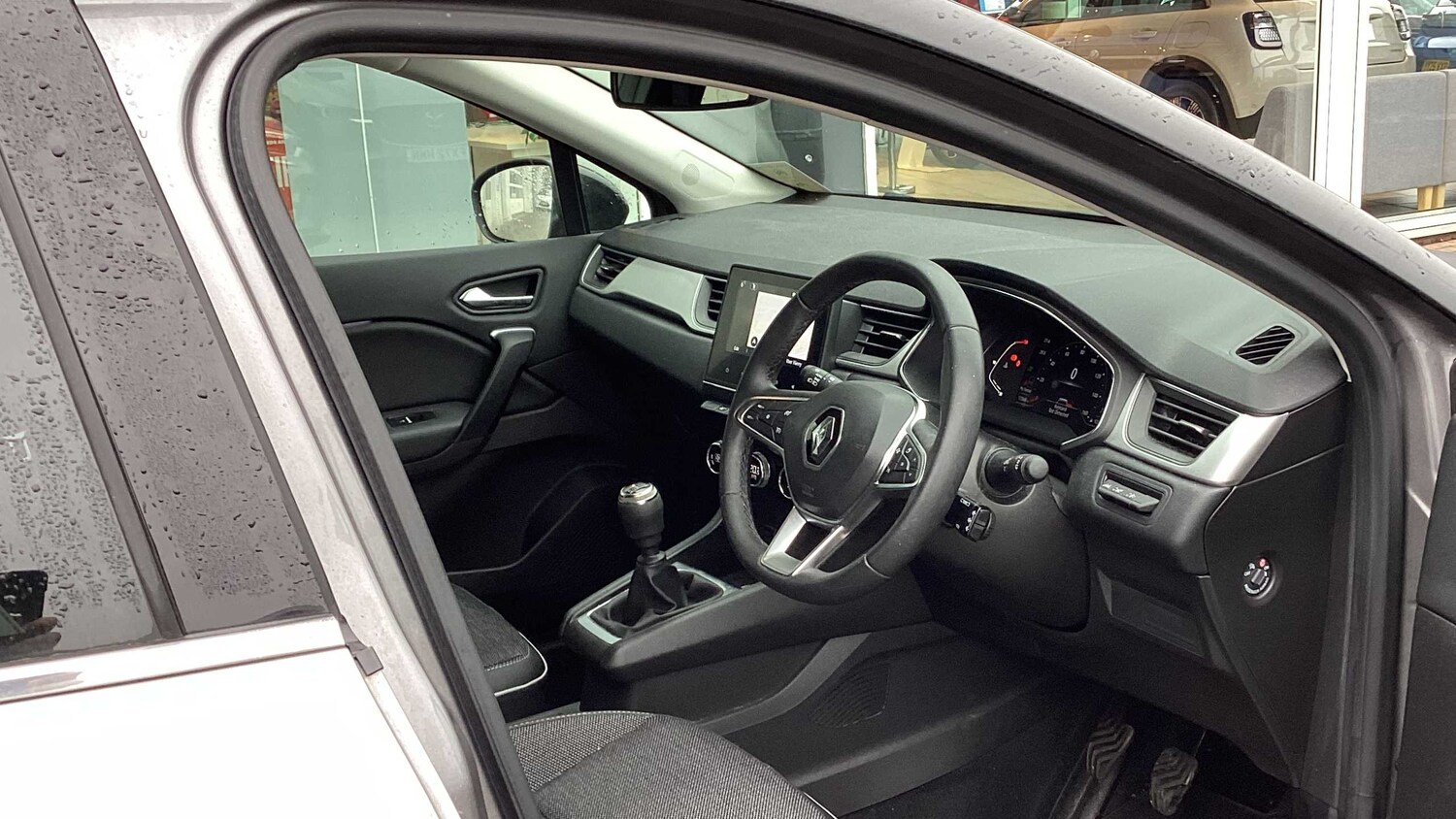 Used Renault Captur for sale - 77860984: Photo 11