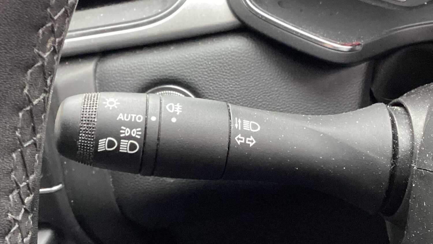 Used Renault Captur for sale - 77860984: Photo 14