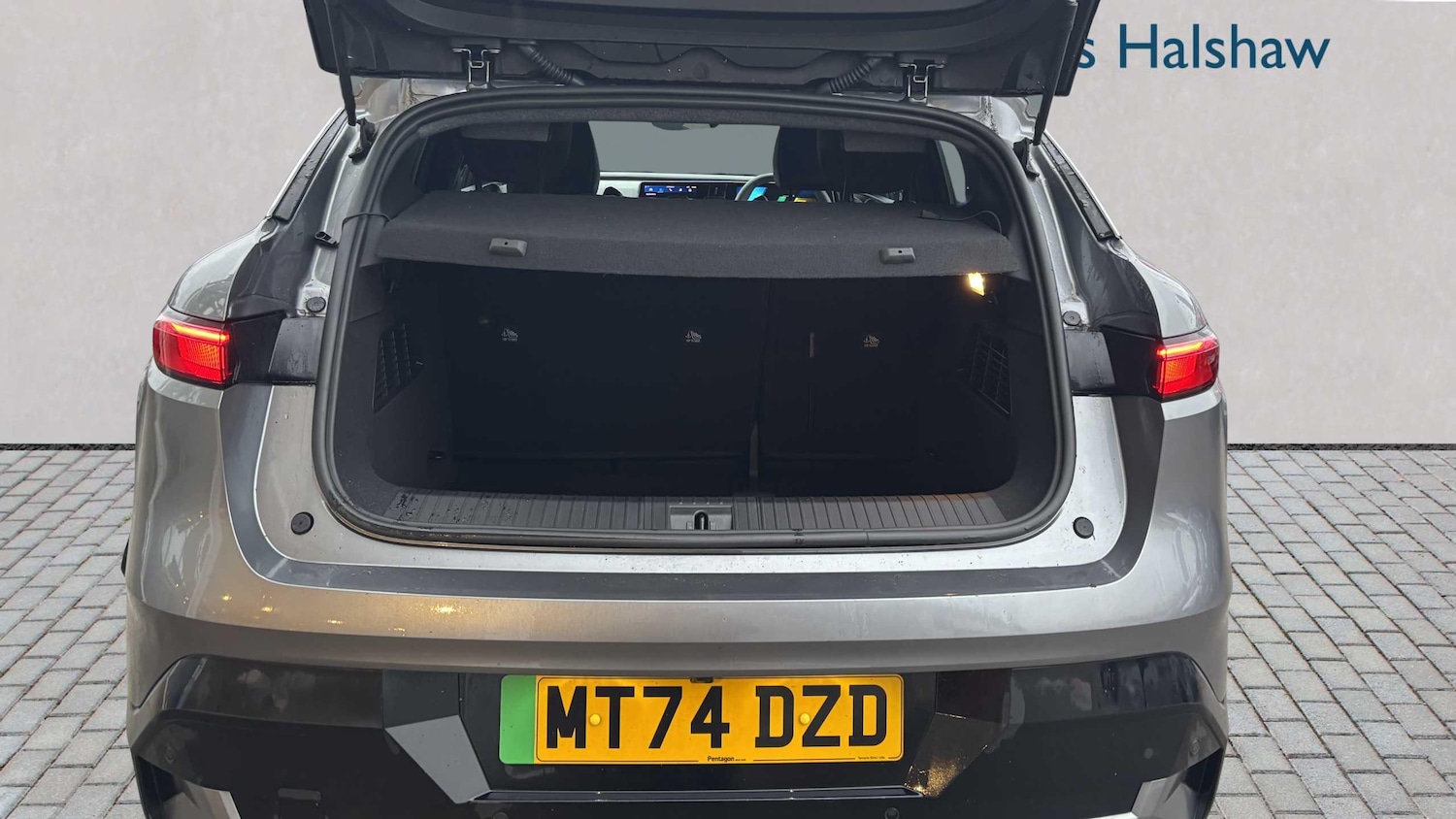 Used Renault Megane E Tech for sale - 77858435: Photo 8