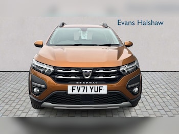 Used Dacia Sandero Stepway 2021 for sale - 79391035: Photo