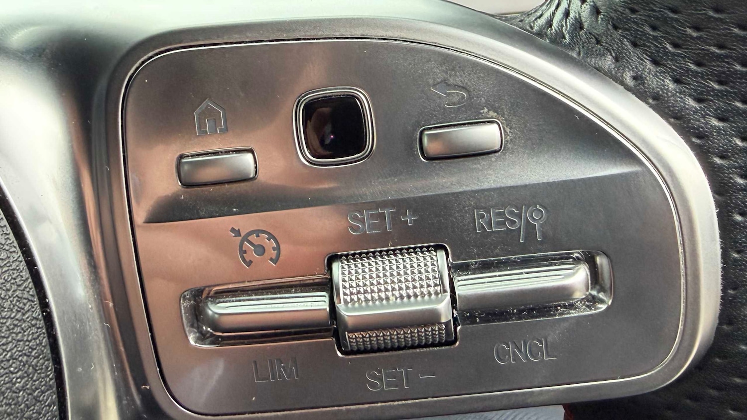 Used Mercedes-Benz CLA for sale - 77858195: Photo 23