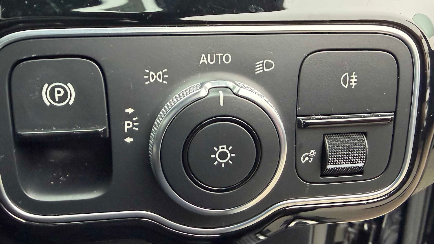 Used Mercedes-Benz CLA for sale - 77858195: Photo 24