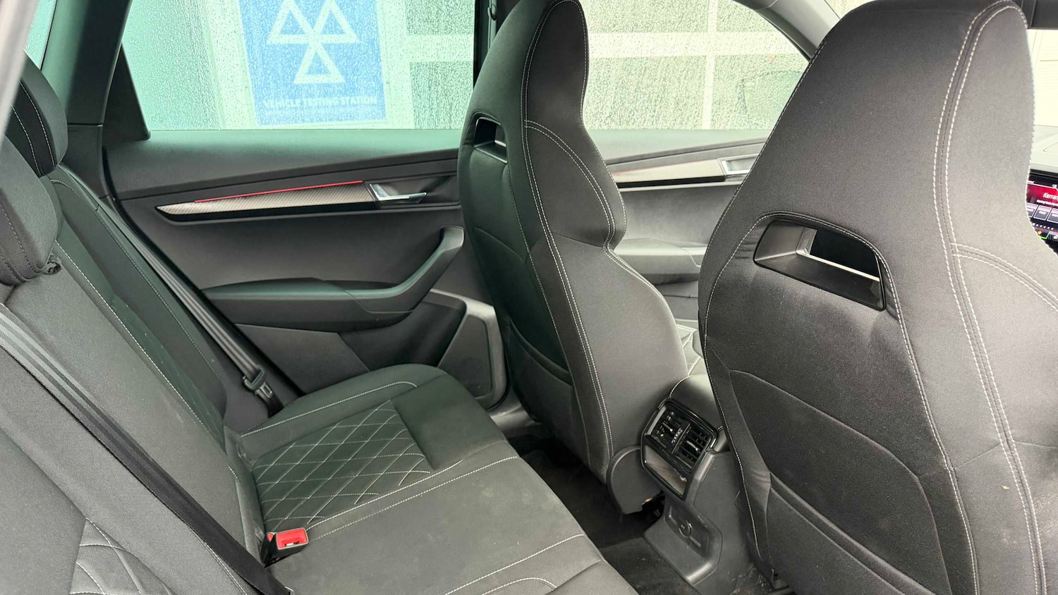 Used Skoda Karoq 2023 for sale - 77858526: Photo 16