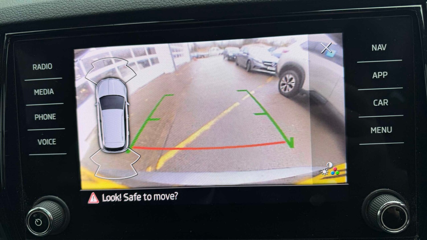 Used Skoda Karoq 2023 for sale - 77858526: Photo 35