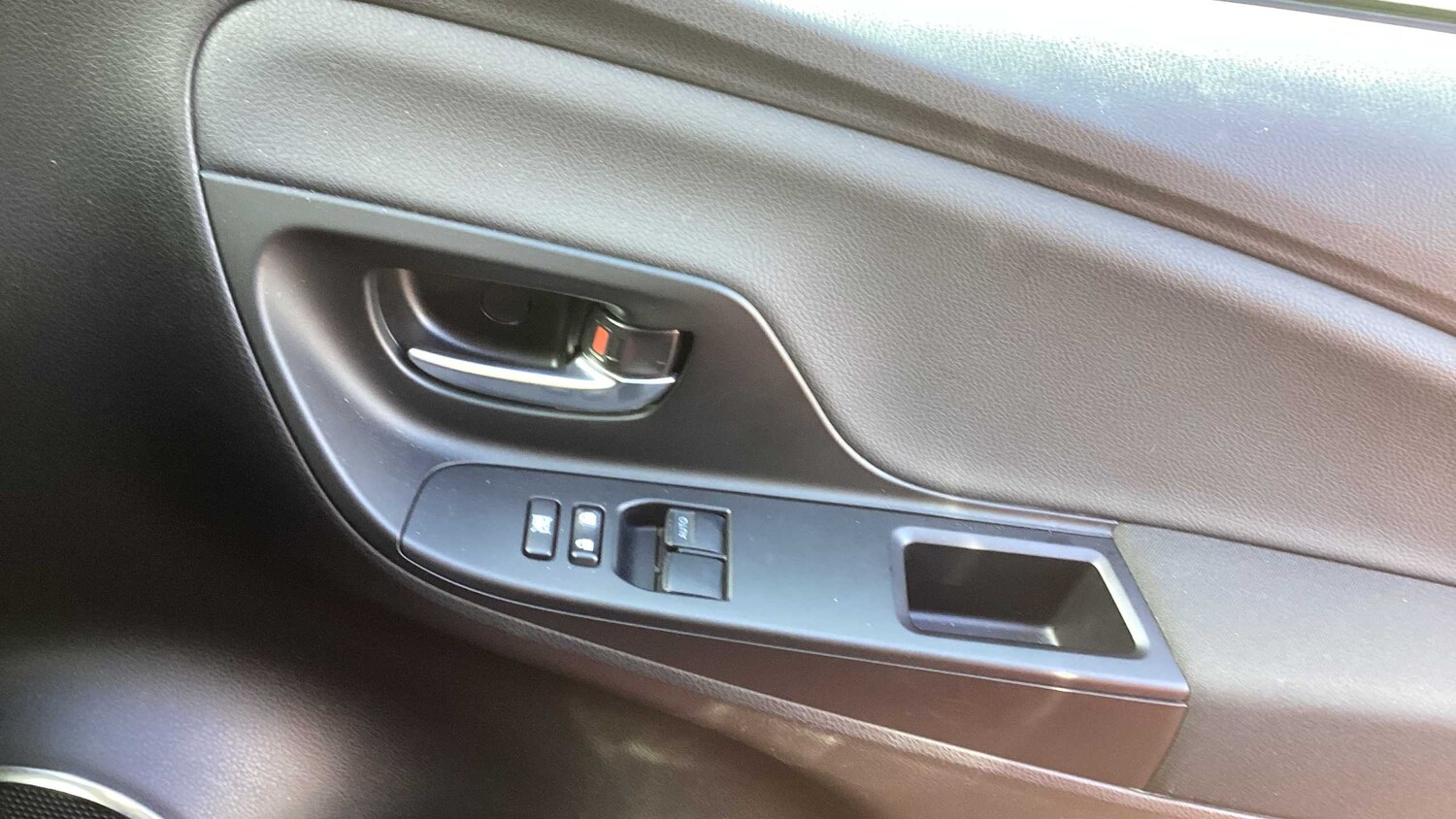 Used Toyota Yaris for sale - 77856993: Photo 30