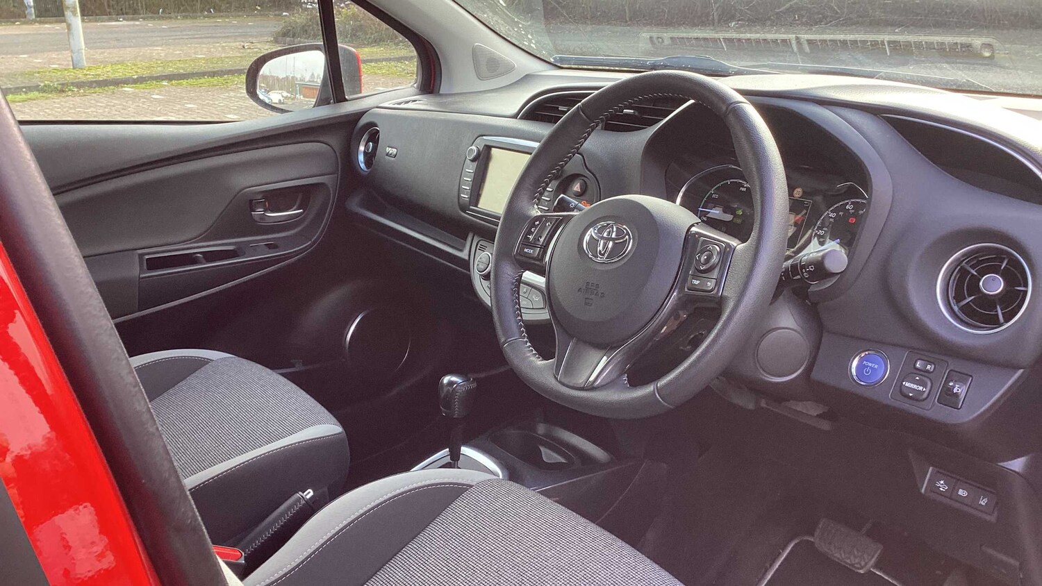 Used Toyota Yaris for sale - 77856993: Photo 9