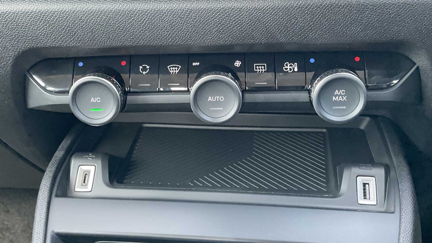 Used Citroen C4 2025 for sale - 77856429: Photo 31