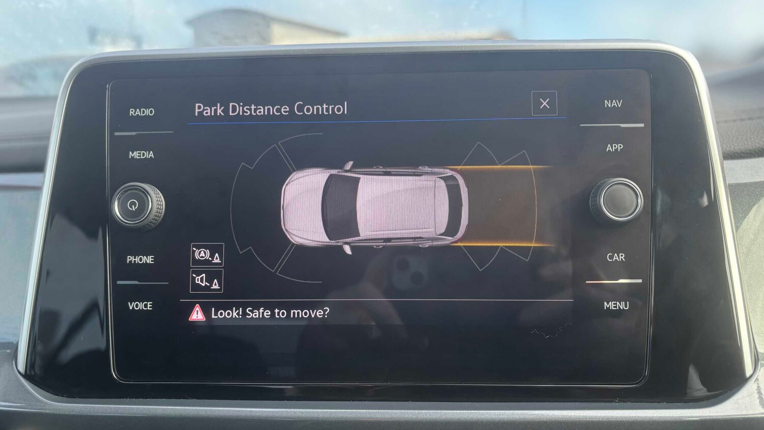 Used Volkswagen T-Roc for sale - 77861389: Photo 17