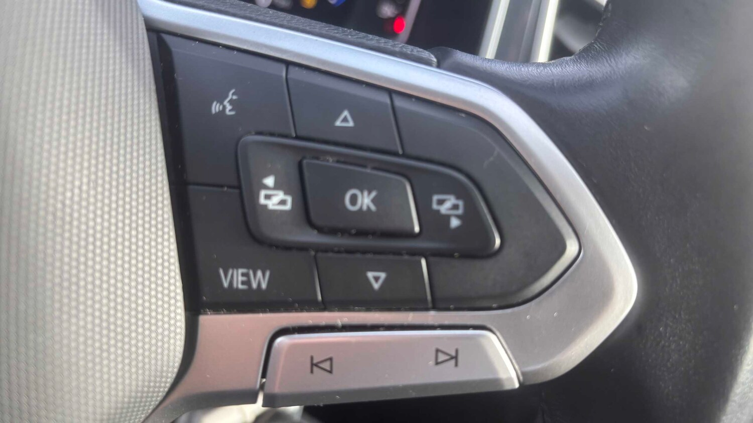 Used Volkswagen T-Roc for sale - 77861389: Photo 20