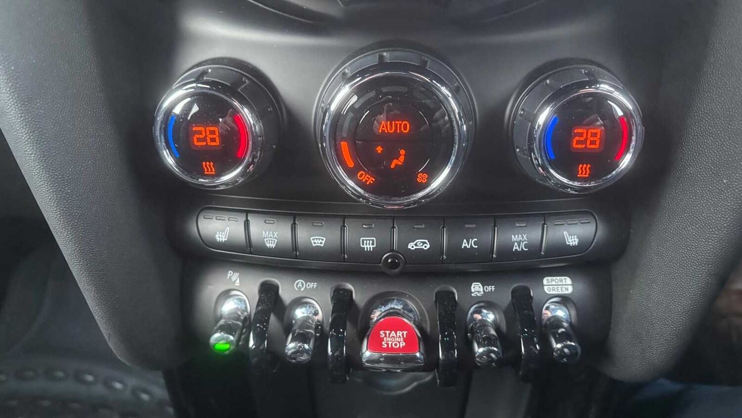 Used MINI Hatch 2022 for sale - 77857182: Photo 11