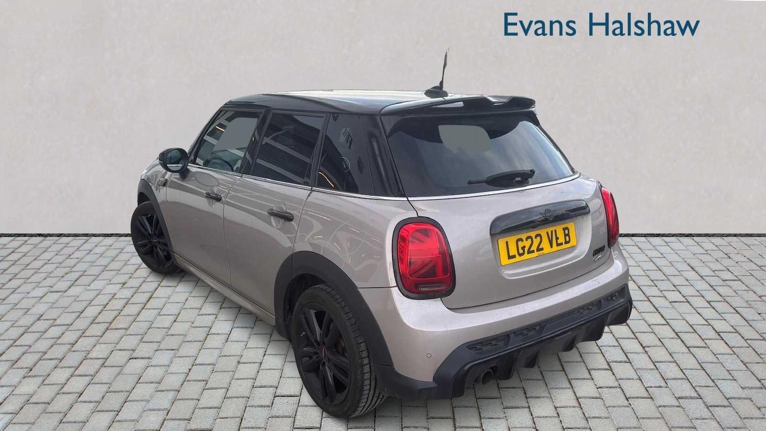 Used MINI Hatch 2022 for sale - 77857182: Photo 2