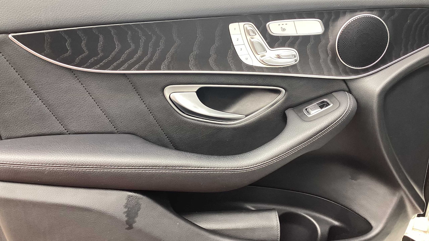 Used Mercedes-Benz GLC for sale - 77856761: Photo 20