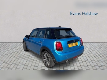 Used MINI Hatch 2018 for sale - 79001956: Photo