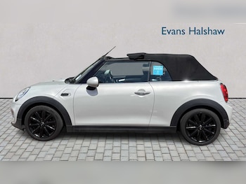 Used MINI Convertible 2017 for sale - 79051885: Photo
