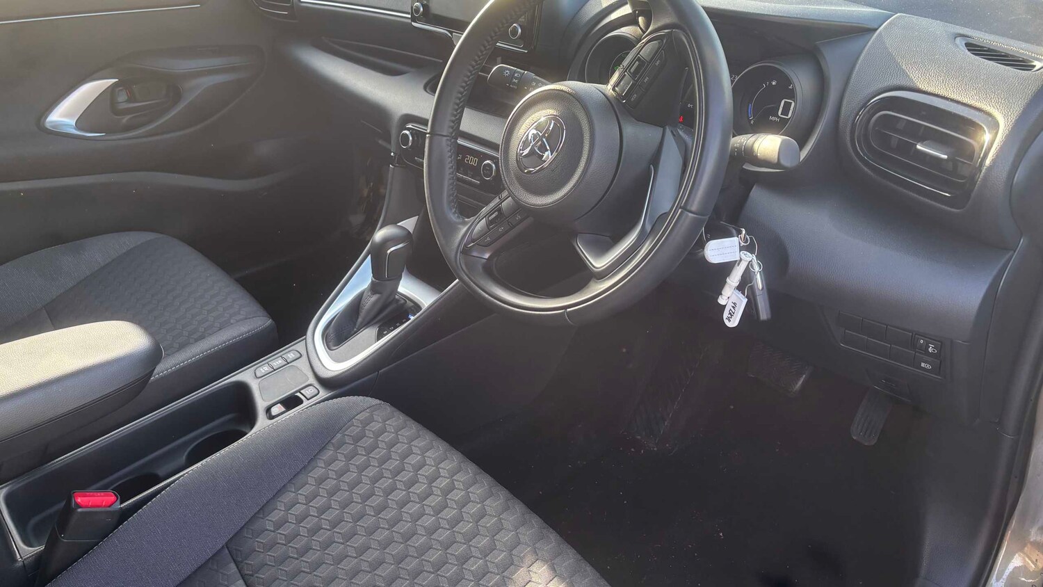 Used Toyota Yaris for sale - 77862535: Photo 14