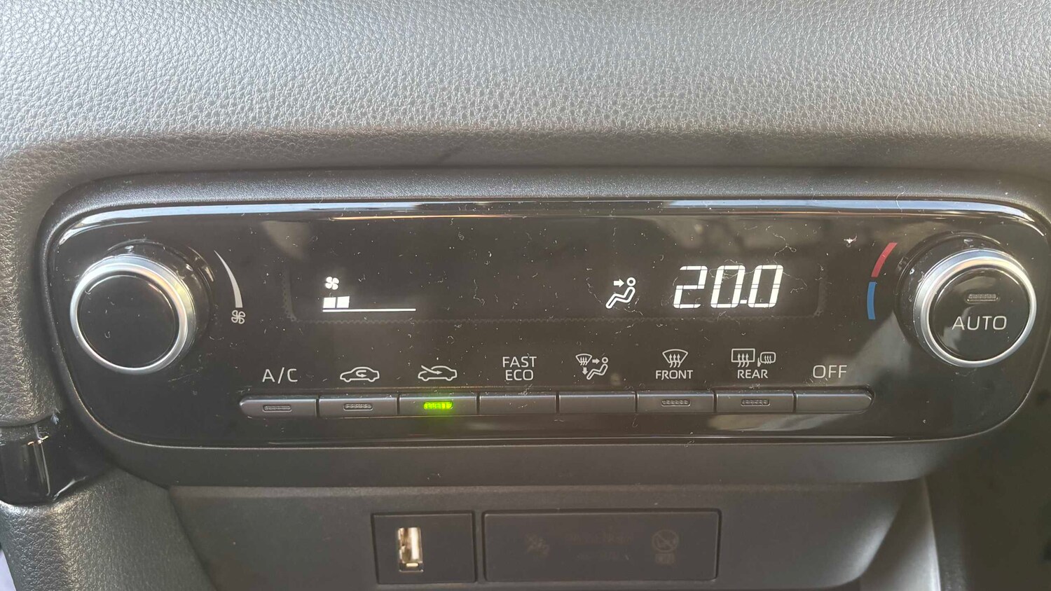 Used Toyota Yaris for sale - 77862535: Photo 23