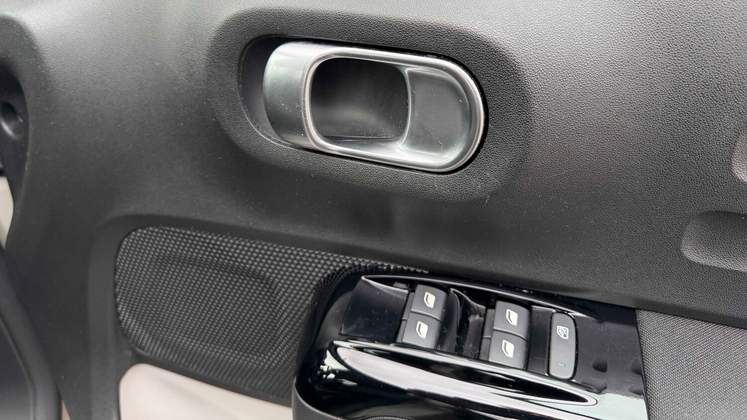 Used Citroen C3 2023 for sale - 77856523: Photo 23