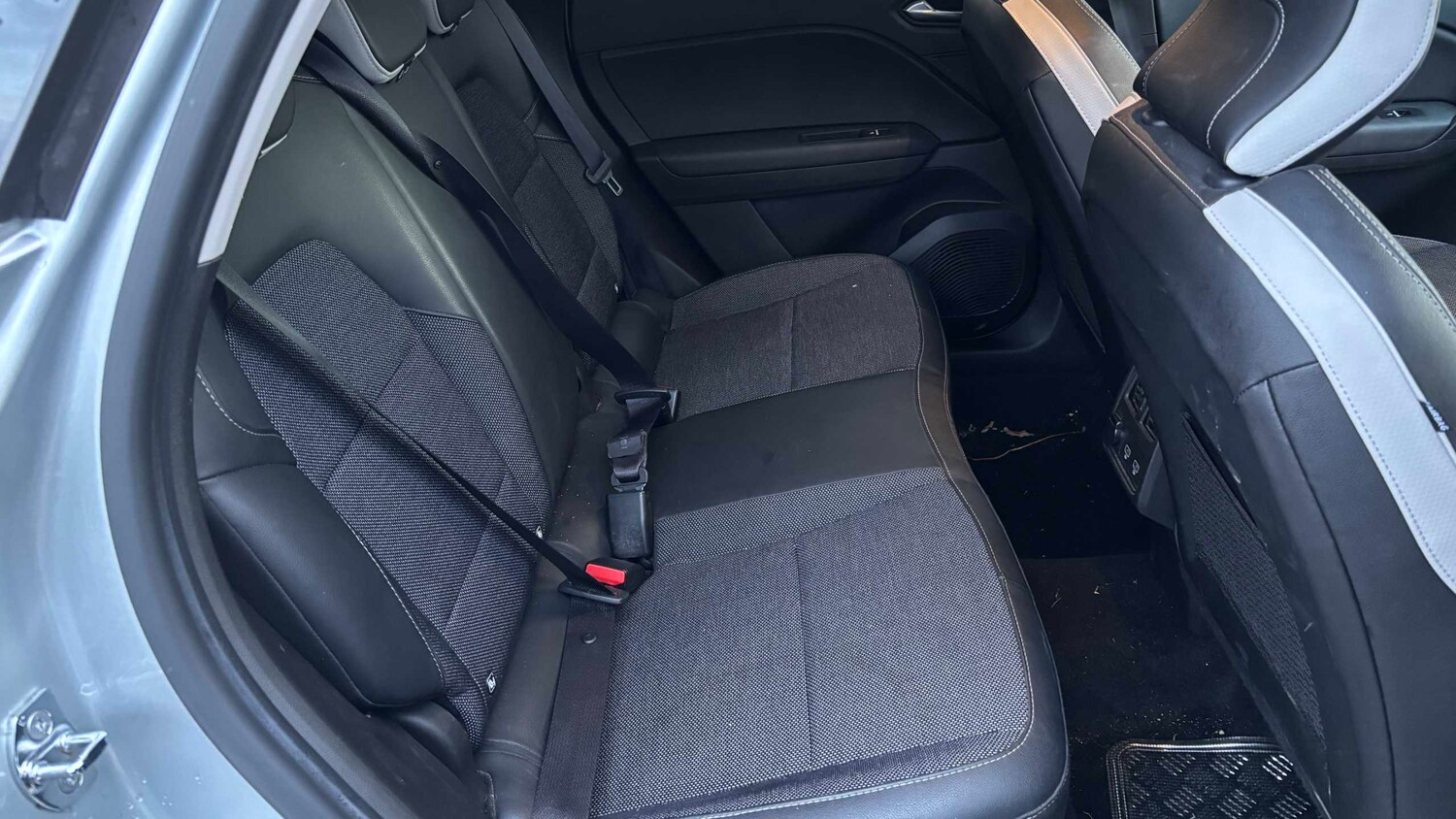 Used Renault Captur for sale - 77860297: Photo 12