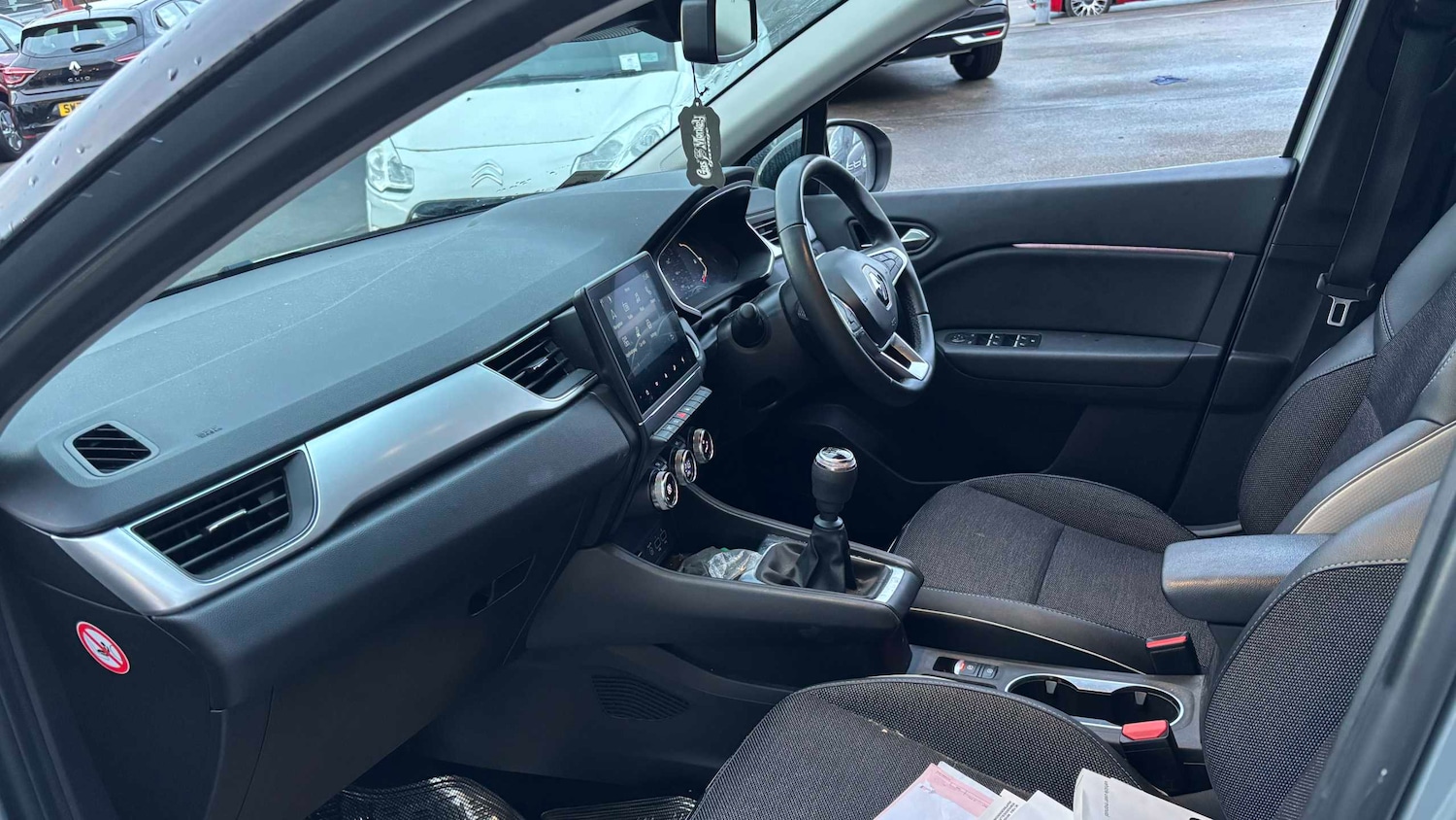 Used Renault Captur for sale - 77860297: Photo 13