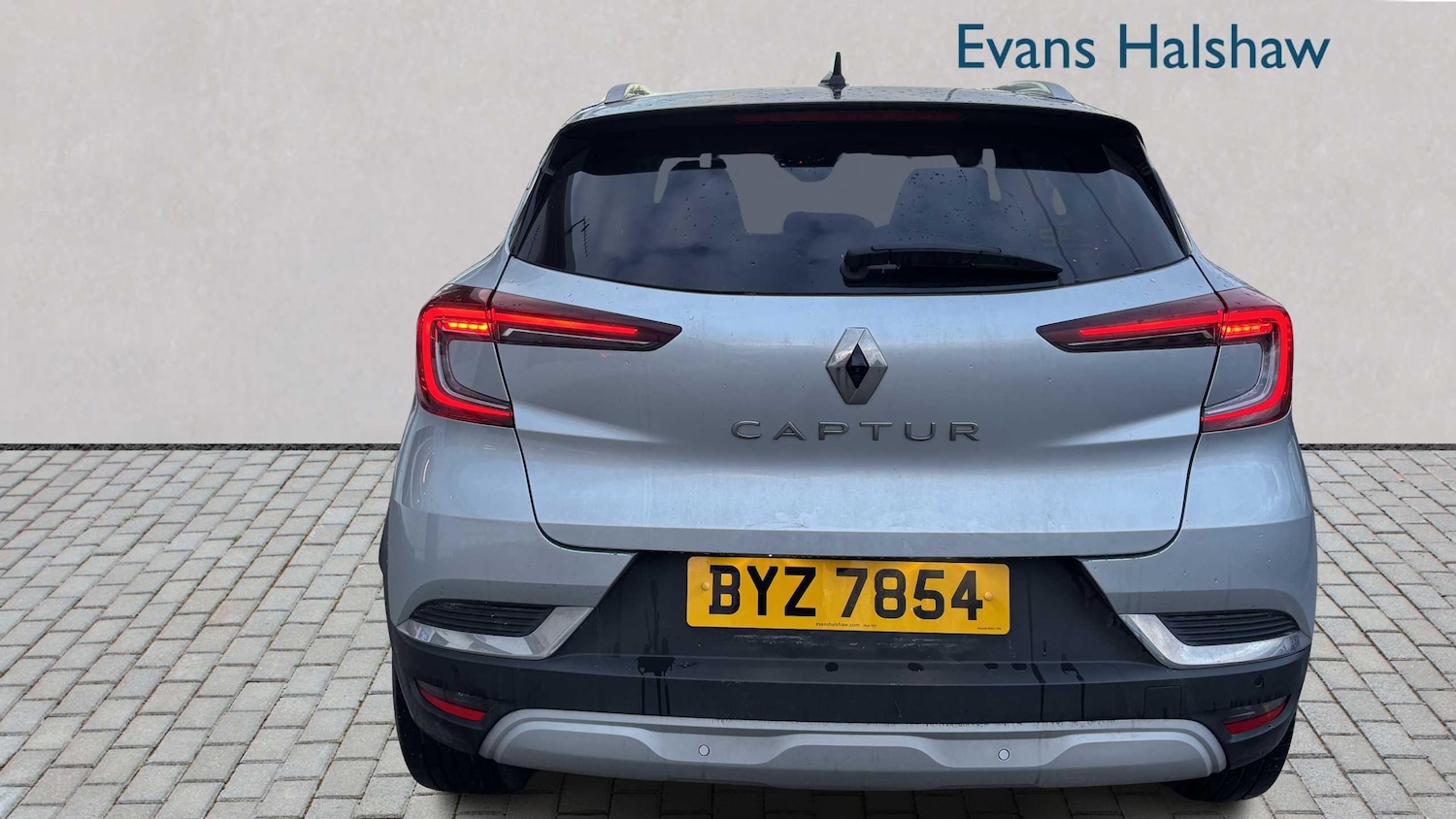 Used Renault Captur for sale - 77860297: Photo 5
