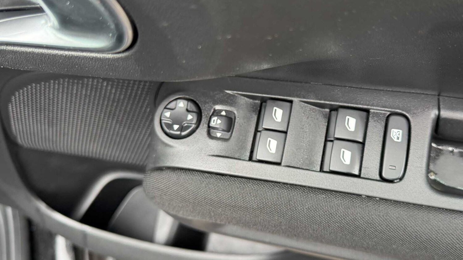 Used Citroen C3 Aircross for sale - 77862636: Photo 24