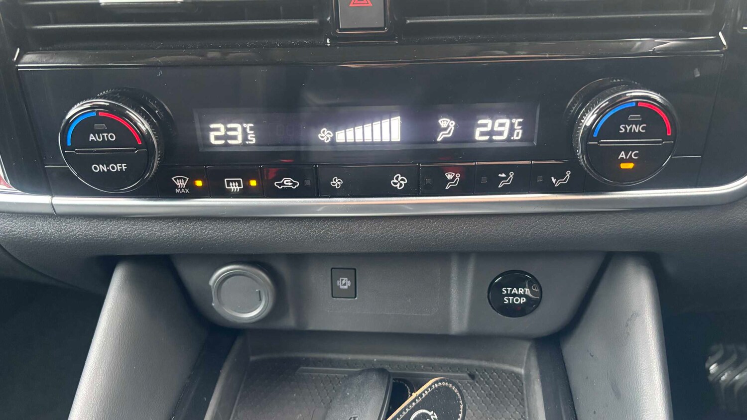 Used Nissan Qashqai for sale - 77861289: Photo 22